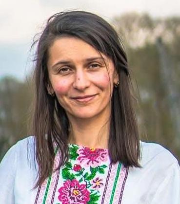 Oksana Embraces AI to Build a New&nbsp;Career